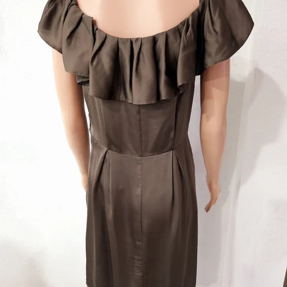 Banana Republic Elegant Olive Green Off-Shoulder Dress - Picture 6 of 10